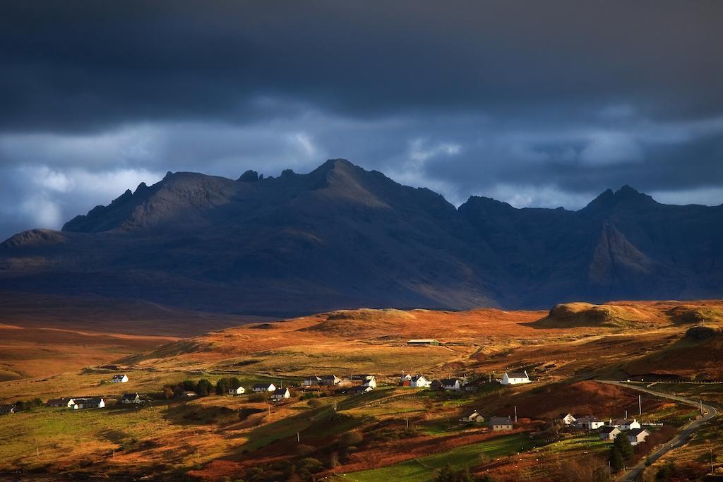 Home Farm Apartments Portree Buitenkant foto